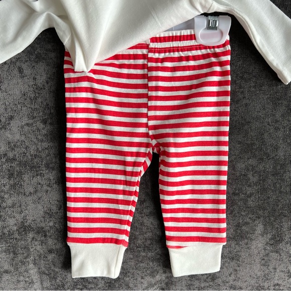 NWT Rae Dunn ‘Loads of Love’ Outfit - Picture 4 of 6